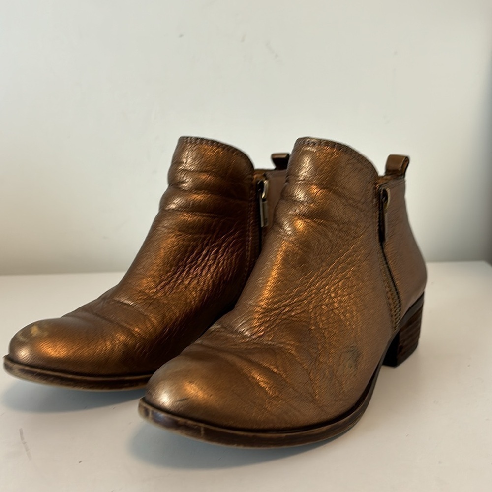 Lucky Brand Gold Metallic Belvva AnkleBoots Double Zip Size 6.5